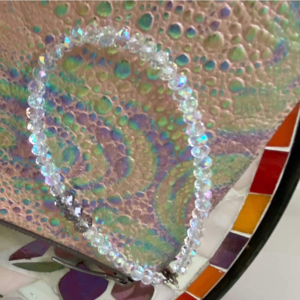 VGU Anita🌸Pink🎀Textured Clutch/Wristlet w/Beaded Zipper Pull & 2 Inside Pockets - Picture 4 of 16